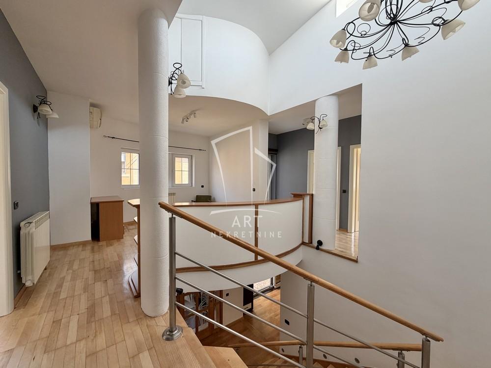 Slika 5 - Geteova,  Kuća za izdavanje, 227m2, 2.000€