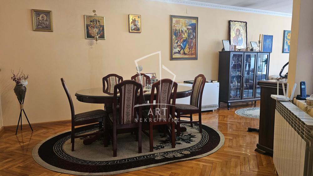 Slika 1 - Garibaldijeva, Petosoban stan na prodaju, 109m2, 355.000€
