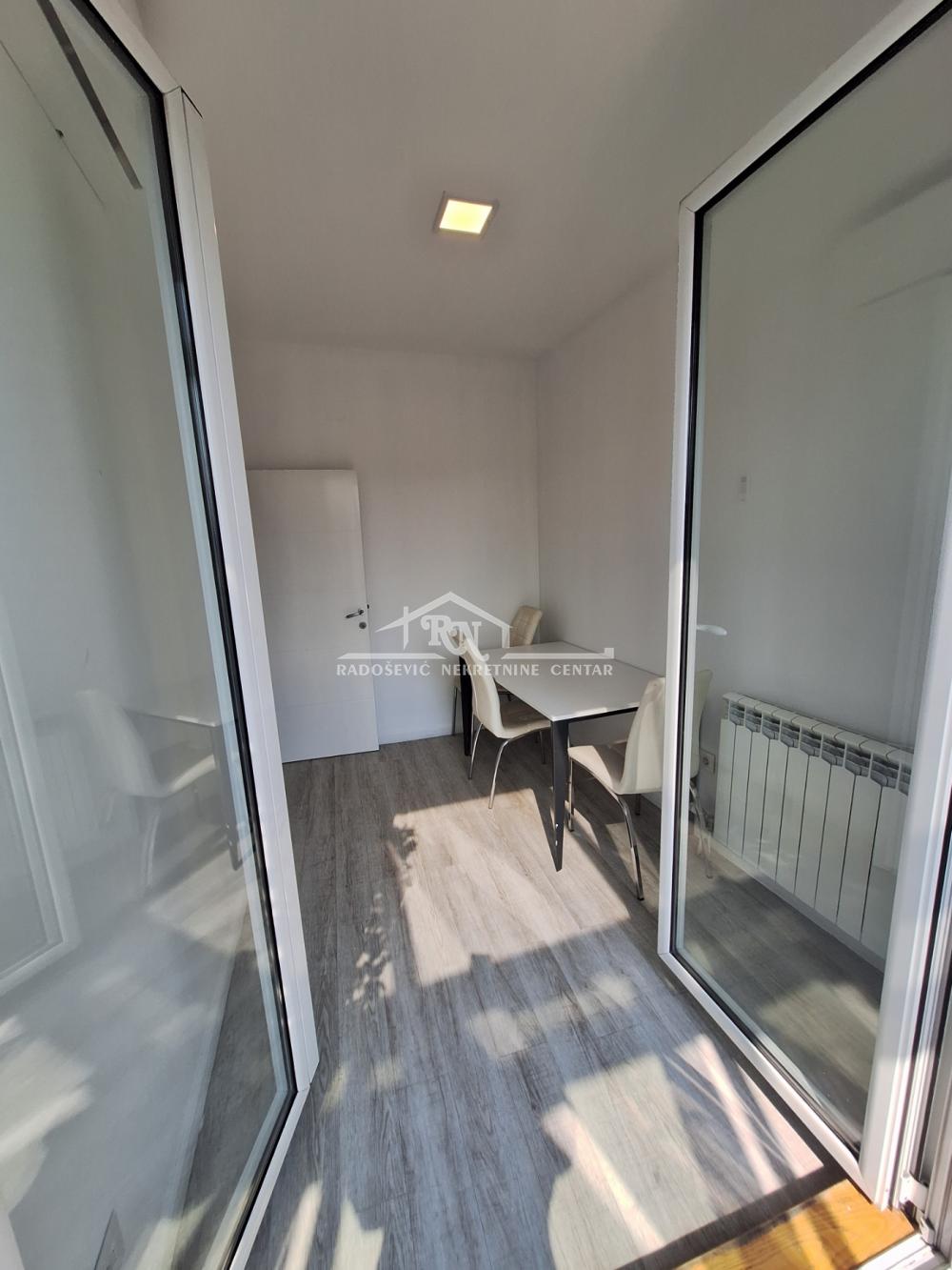 Slika 3 - Pećska, Četvoroiposoban stan na prodaju, 118m2, 349.000€