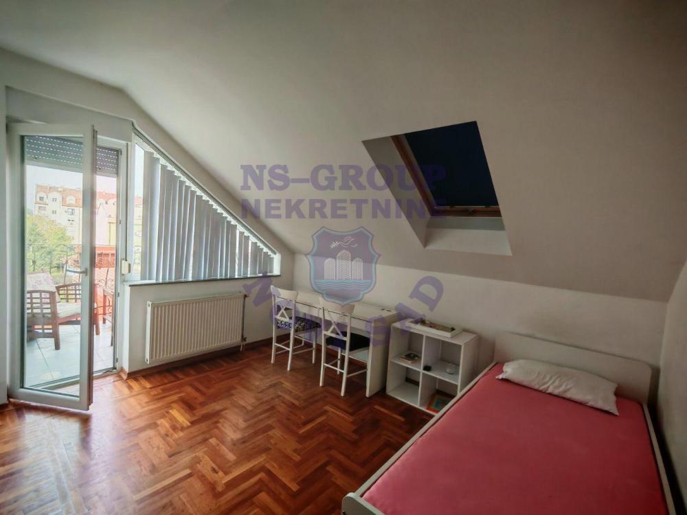 Slika 0 - Petosoban stan na prodaju, 129m2, 293.550€