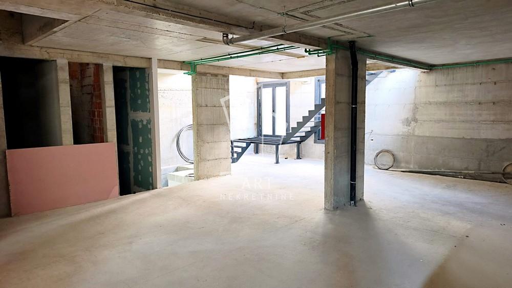 Slika 2 - Cerska,  Lokal za izdavanje, 164m2, 10.000€