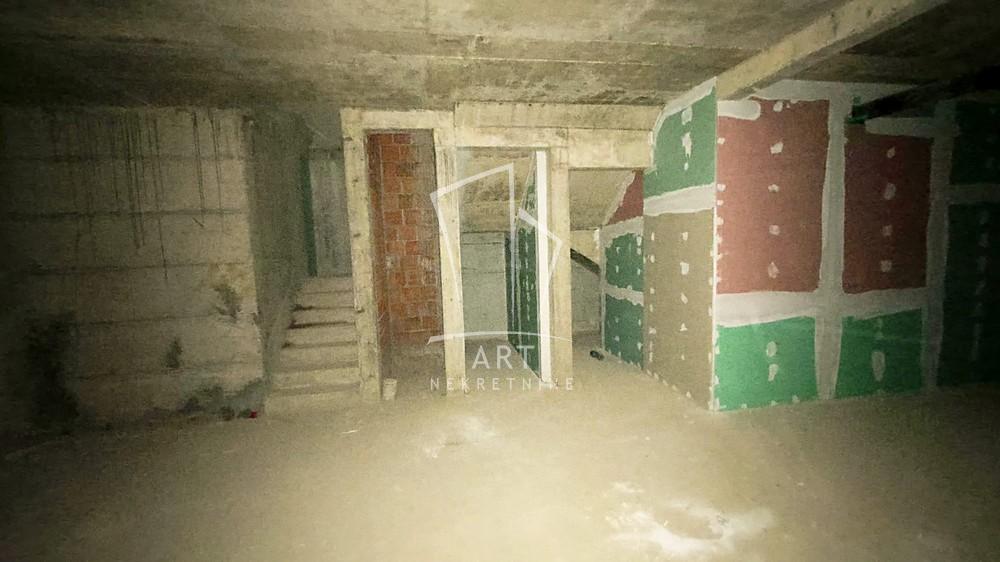 Slika 7 - Cerska,  Lokal za izdavanje, 164m2, 10.000€