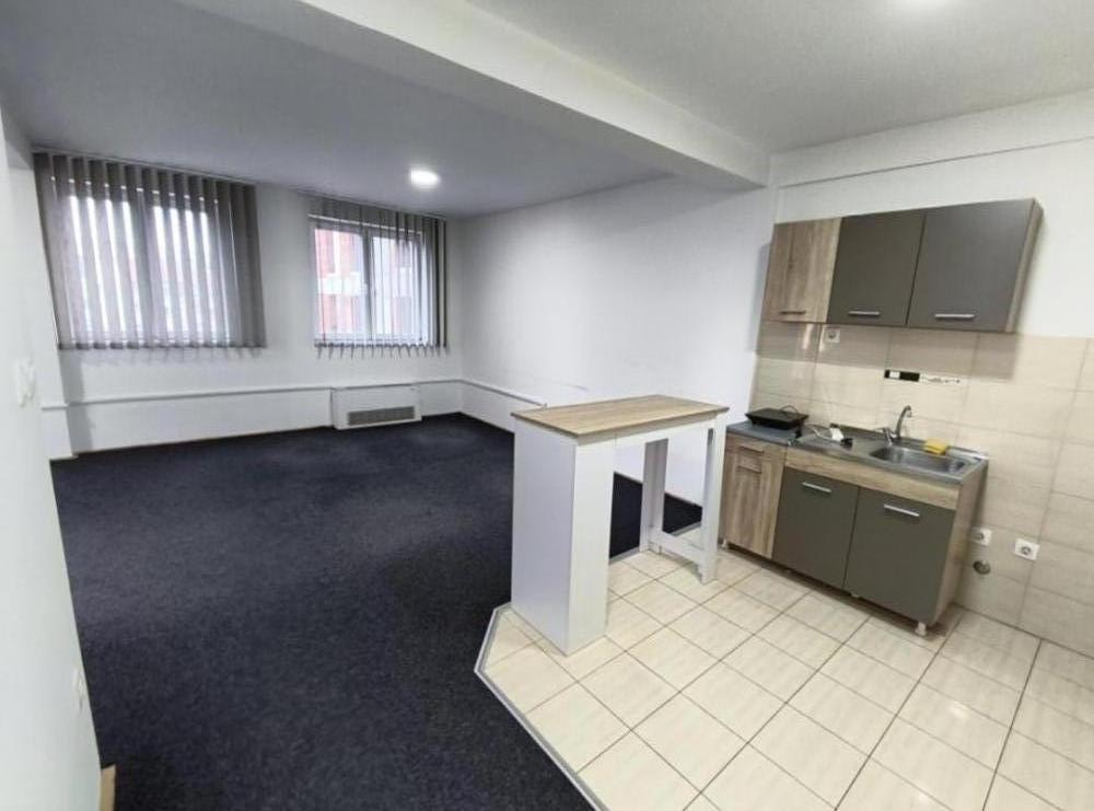 Glavna slika - Lokal za izdavanje, 75m2, 600€