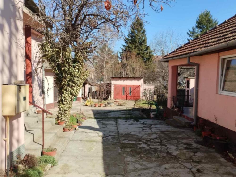 Slika 9 - Čerević,  Kuća na prodaju, 133m2, 100.000€