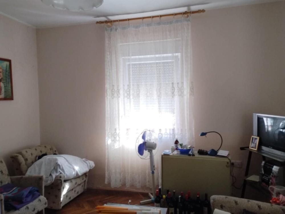 Slika 4 - Čerević,  Kuća na prodaju, 133m2, 100.000€