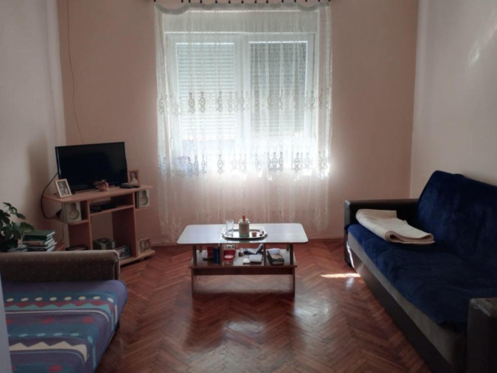 Slika 5 - Čerević,  Kuća na prodaju, 133m2, 100.000€