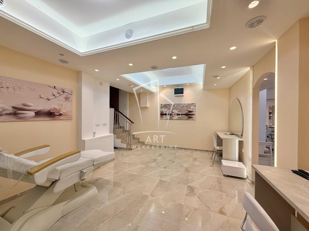 Slika 1 - Gospodara Vučića,  Lokal na prodaju, 108m2, 295.000€