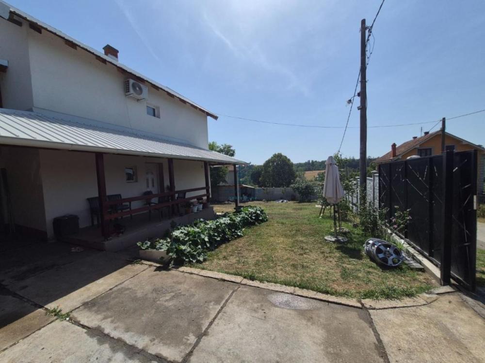 Slika 11 - Kosmajski put,  Kuća na prodaju, 150m2, 165.000€