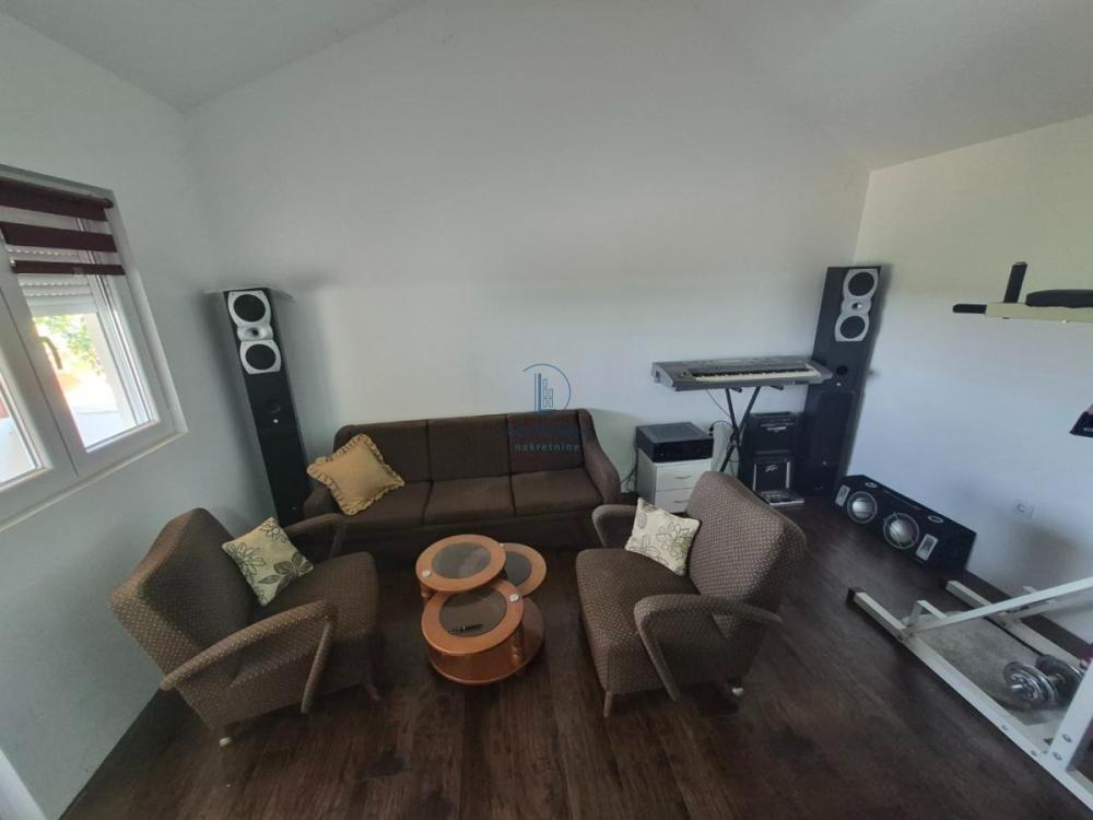 Slika 6 - Kosmajski put,  Kuća na prodaju, 150m2, 165.000€
