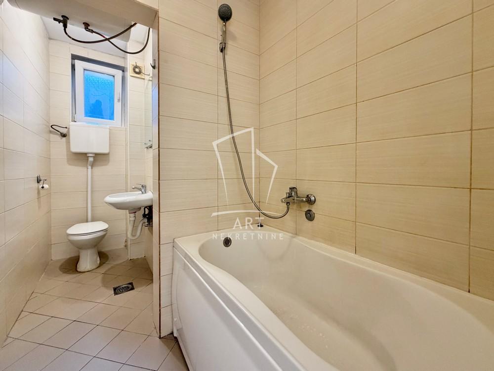 Slika 10 - Dimitrija Tucovića, Trosoban stan za izdavanje, 70m2, 500€