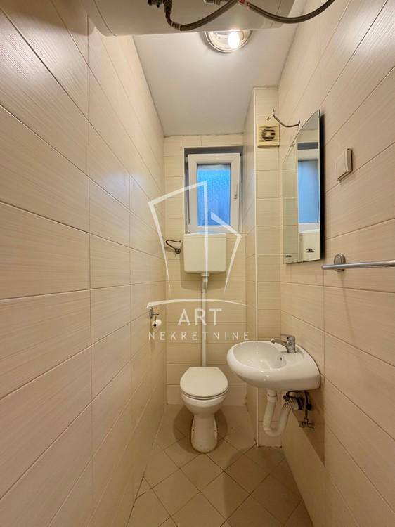 Slika 11 - Dimitrija Tucovića, Trosoban stan za izdavanje, 70m2, 500€