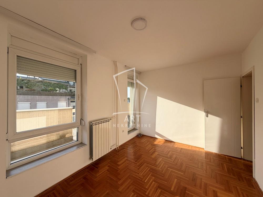 Slika 1 - Dimitrija Tucovića, Trosoban stan za izdavanje, 70m2, 500€