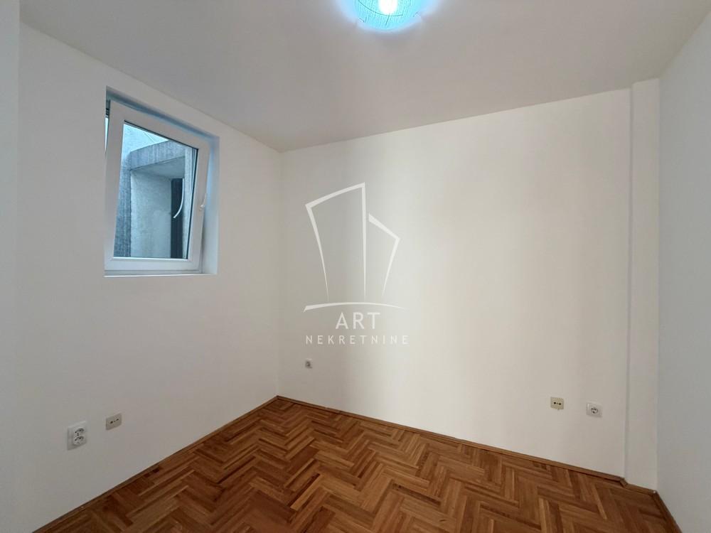 Slika 8 - Dimitrija Tucovića, Trosoban stan za izdavanje, 70m2, 500€