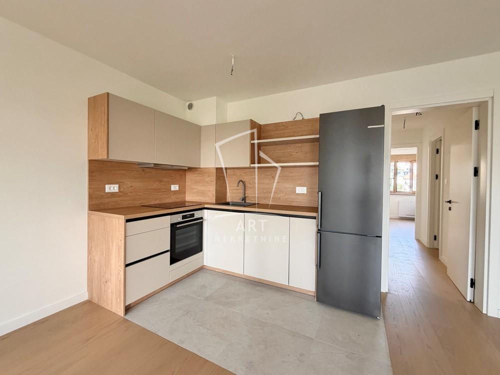 Slika 3 - Južni Bulevar, Četvorosoban stan za izdavanje, 103m2, 2.000€