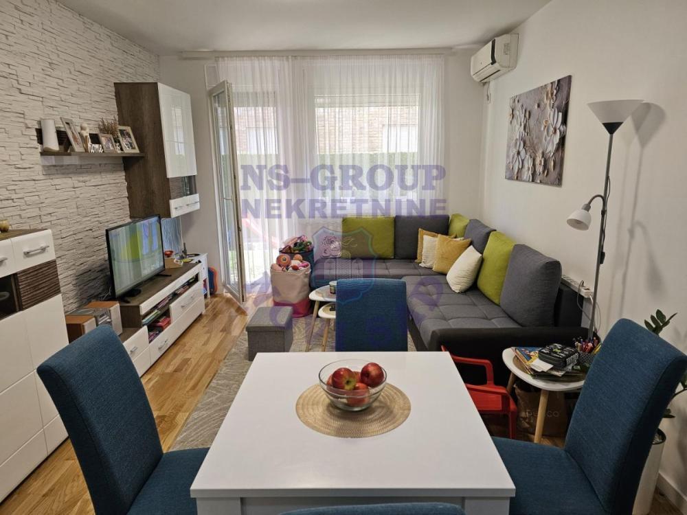 Glavna slika -Trosoban stan na prodaju, 49m2