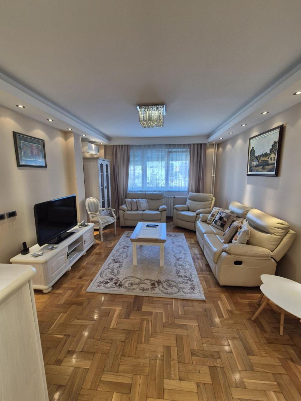 Slika 10 - Matije Vukovića, Petosoban stan za izdavanje, 140m2, 2.000€