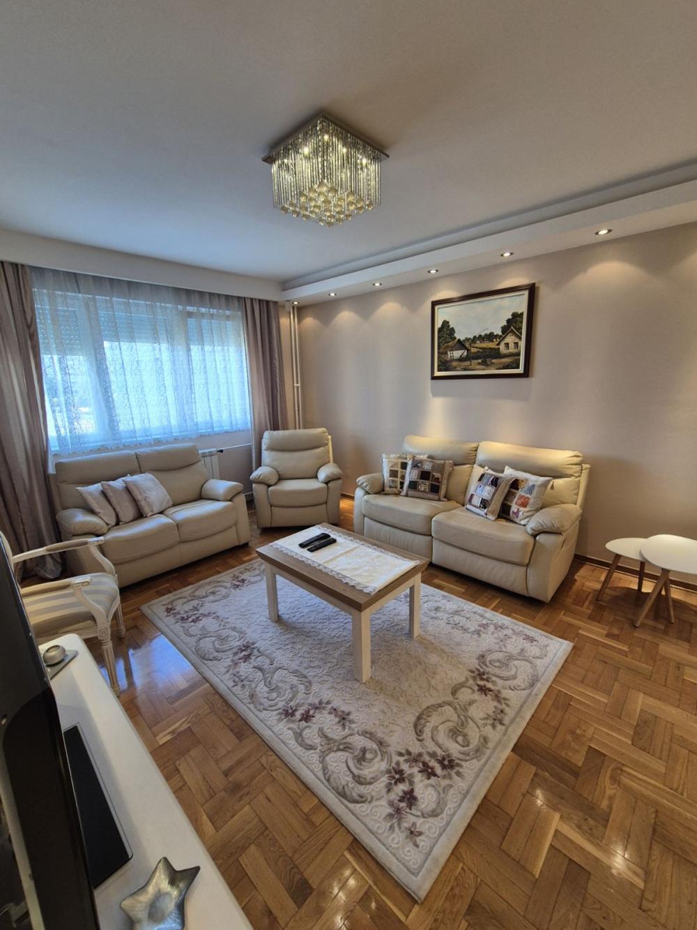 Slika 11 - Matije Vukovića, Petosoban stan za izdavanje, 140m2, 2.000€