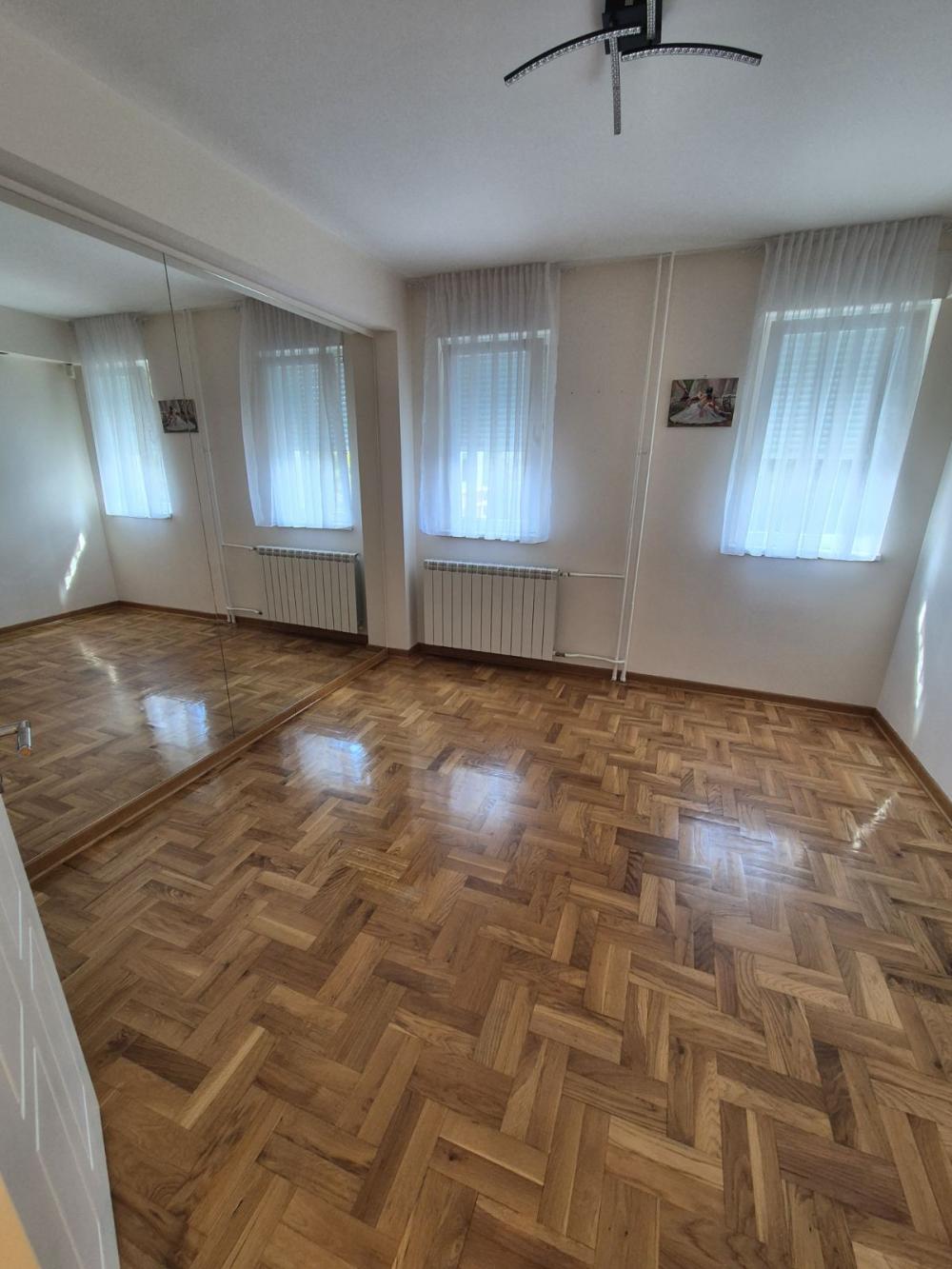 Slika 7 - Matije Vukovića, Petosoban stan za izdavanje, 140m2, 2.000€