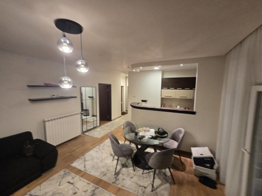 Slika 4 - Velisava Vulovića, Trosoban stan za izdavanje, 86m2, 1.500€