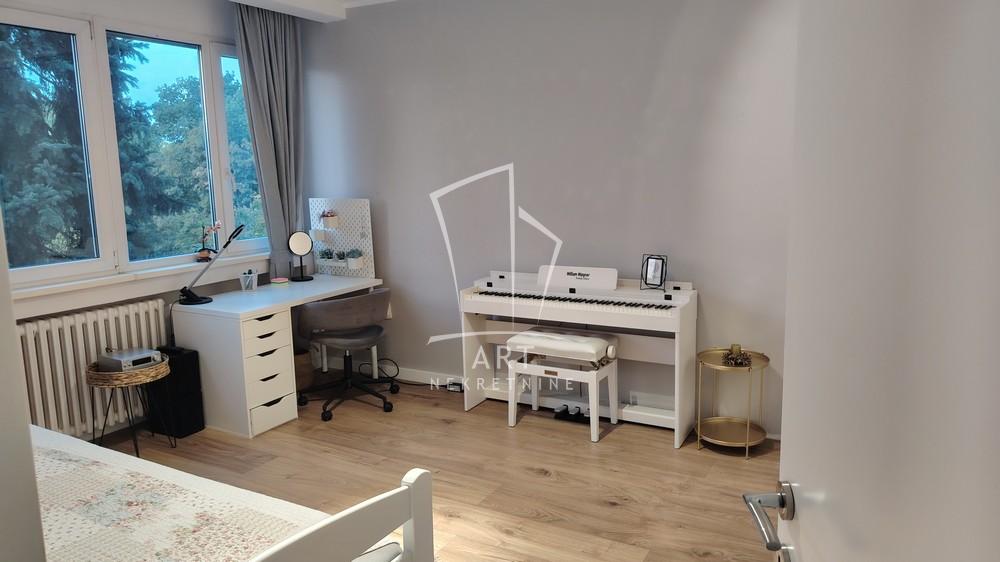 Slika 9 - Omladinskih brigada, Troiposoban stan za izdavanje, 77m2, 1.200€