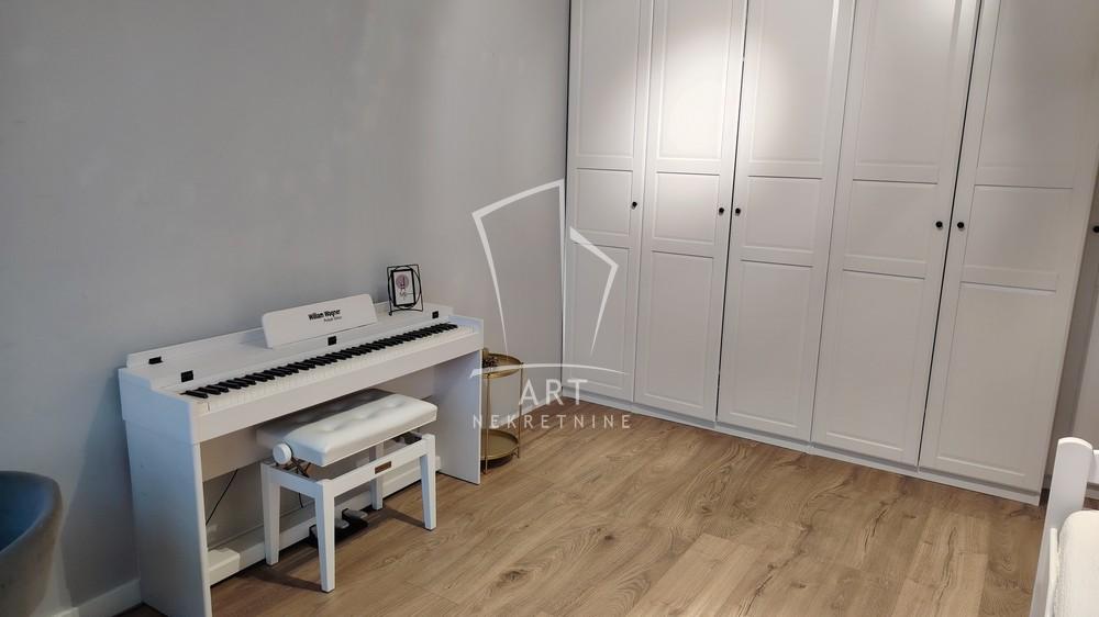 Slika 10 - Omladinskih brigada, Troiposoban stan za izdavanje, 77m2, 1.200€
