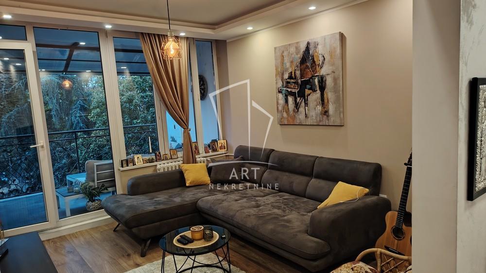 Glavna slika -Omladinskih brigada, Troiposoban stan za izdavanje, 77m2, 1.200€