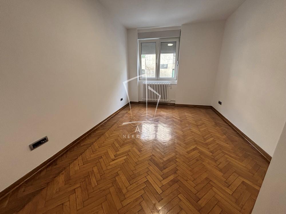 Slika 6 - Kičevska, Trosoban stan za izdavanje, 63m2, 850€