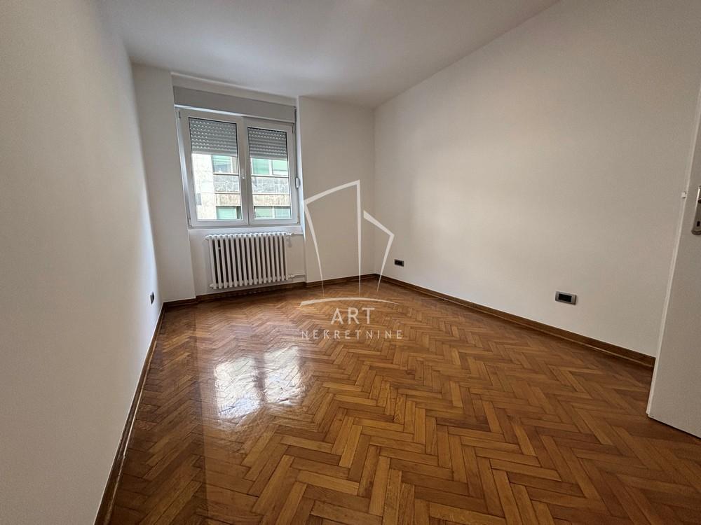 Slika 7 - Kičevska, Trosoban stan za izdavanje, 63m2, 850€