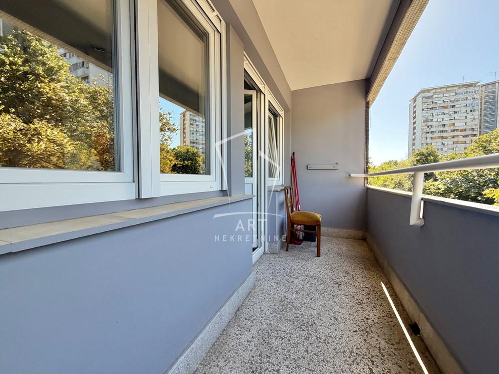 Slika 10 - Omladinskih brigada, Dvoiposoban stan na prodaju, 76m2, 290.000€