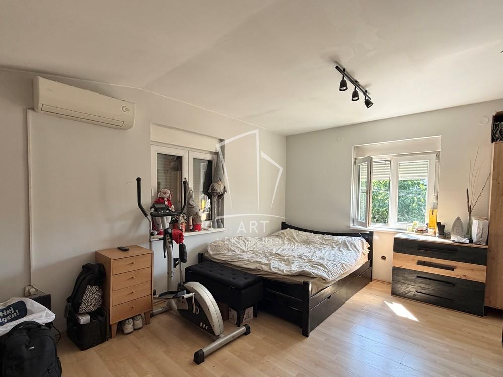 Slika 8 - Posavinska,  Kuća na prodaju, 124m2, 330.000€
