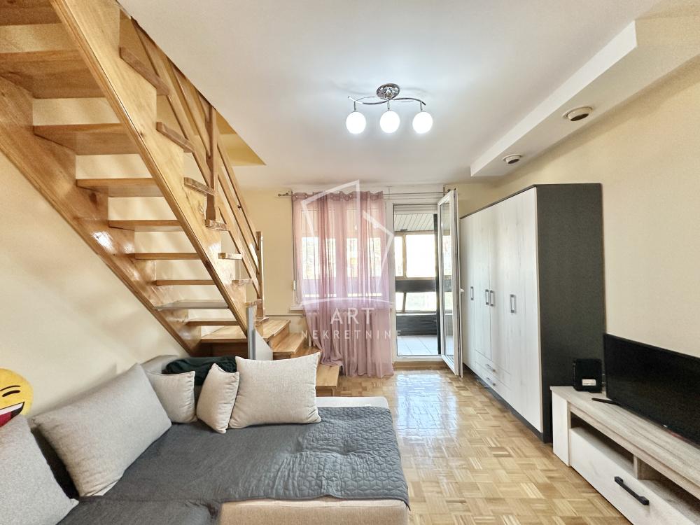 Slika 1 - Toše Jovanovića, Dvoiposoban stan na prodaju, 54m2, 185.000€