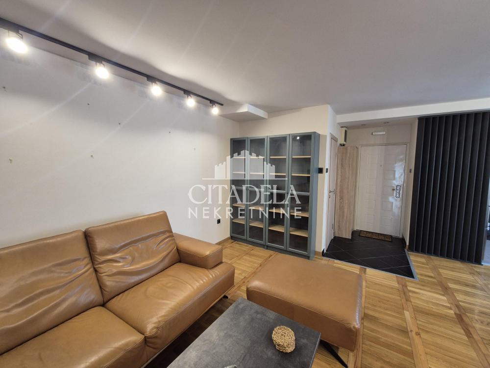 Glavna slika -Kolašinska, Četvorosoban stan na prodaju, 96m2, 295.000€