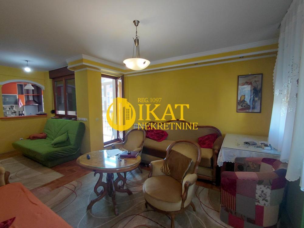 Glavna slika -Ulofa Palmea, Trosoban stan na prodaju, 82m2, 235.000€