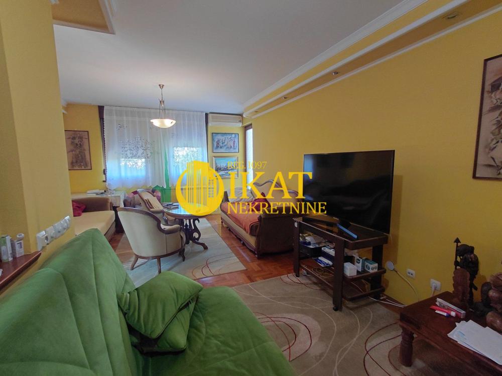 Slika 2 - Ulofa Palmea, Trosoban stan na prodaju, 82m2, 235.000€