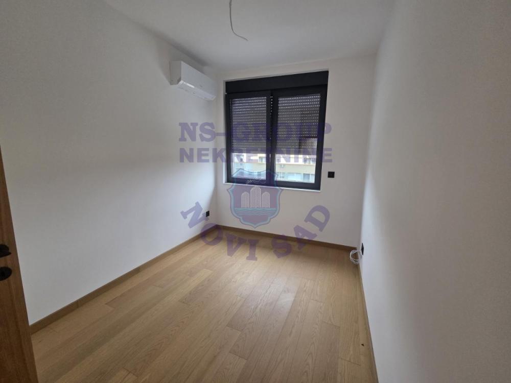 Slika 9 - Četvoroiposoban stan na prodaju, 242m2, 607.700€