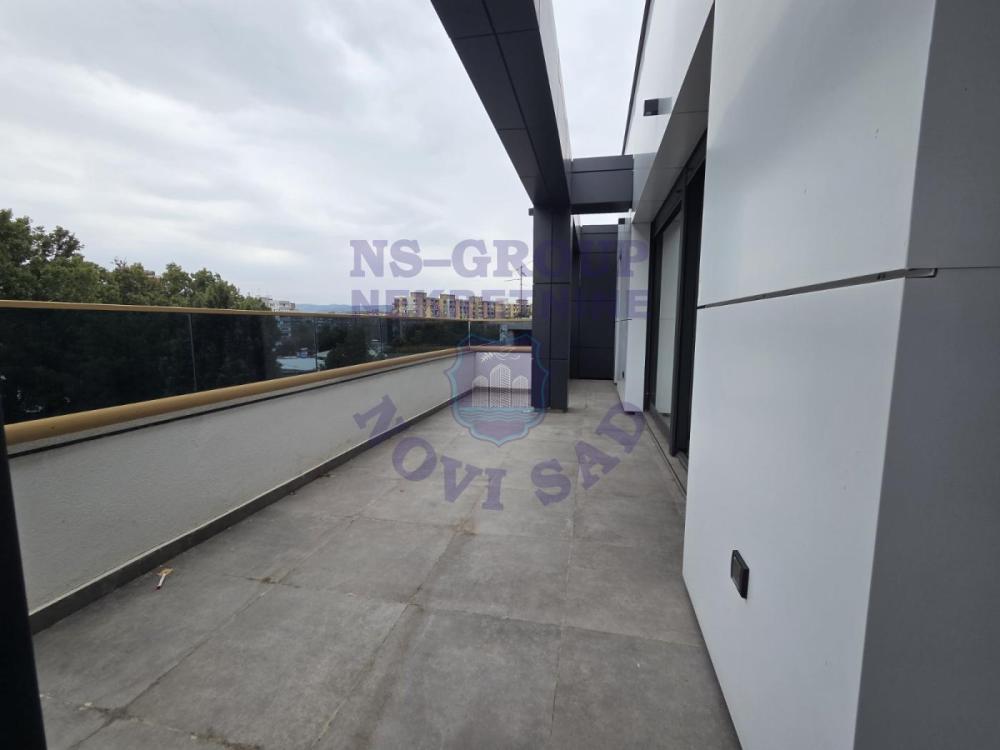 Slika 10 - Četvoroiposoban stan na prodaju, 242m2, 607.700€
