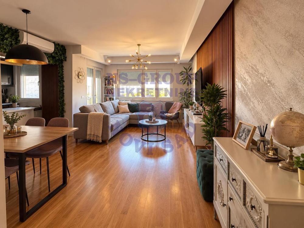 Glavna slika -Četvorosoban stan na prodaju, 88m2, 386.250€