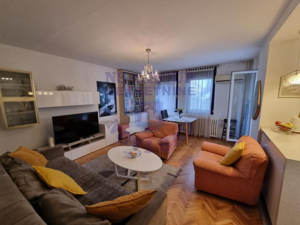 Glavna slika -Četvorosoban stan na prodaju, 85m2, 257.500€