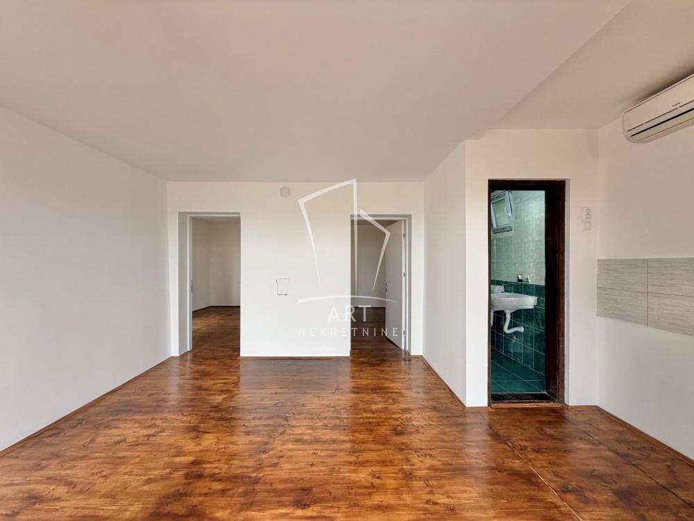 Slika 8 - Hajduk Veljka 3. deo,  Kuća na prodaju, 62m2, 160.000€
