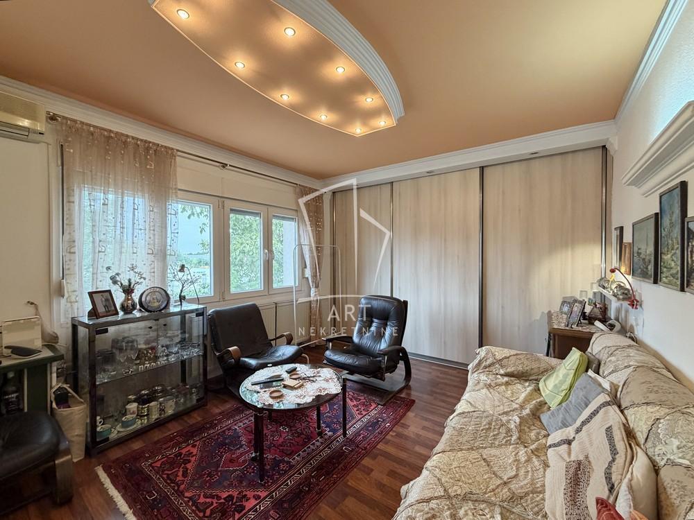 Glavna slika -Mihajla Pupina, Dvosoban stan na prodaju, 52m2, 129.500€