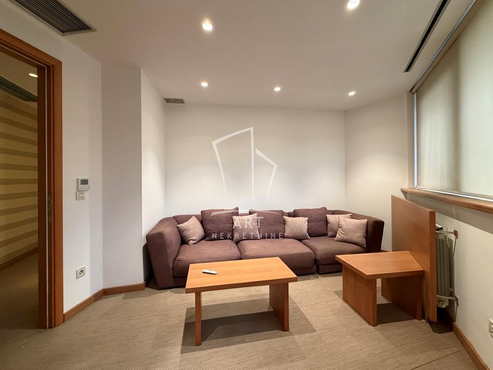 Slika 7 - Miše Vujića,  Lokal na prodaju, 242m2, 640.000€