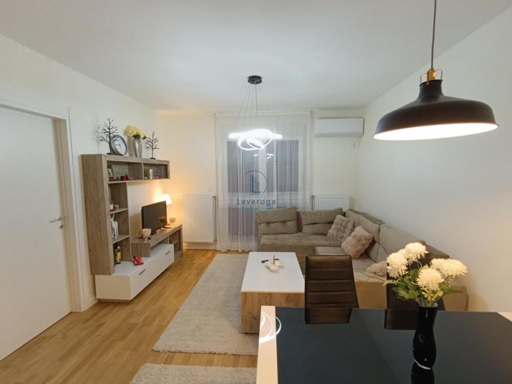 Slika 1 - Aleksandra Bugarskog, Dvoiposoban stan za izdavanje, 67m2, 600€