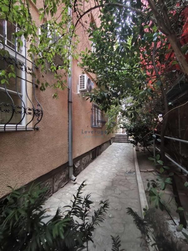 Slika 10 - Patrijarha Varnave,  Lokal za izdavanje, 75m2, 750€