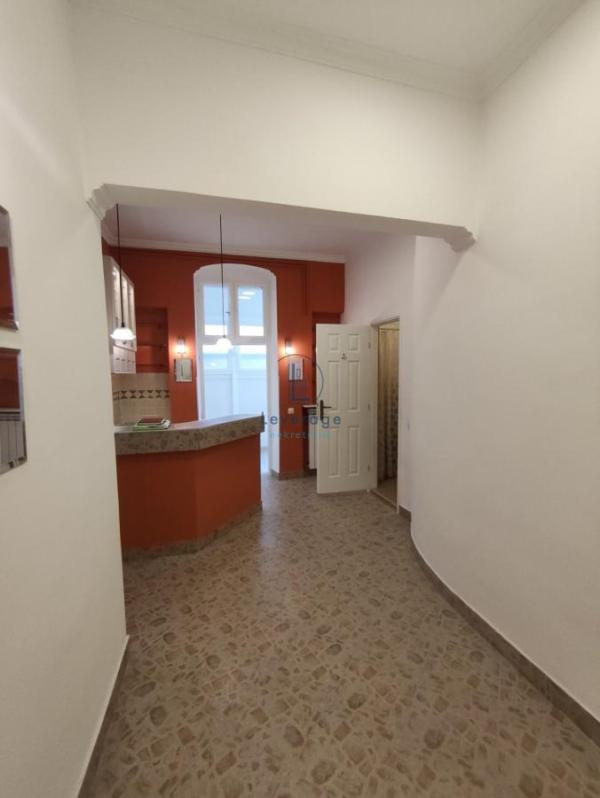 Slika 5 - Patrijarha Varnave,  Lokal za izdavanje, 75m2, 750€