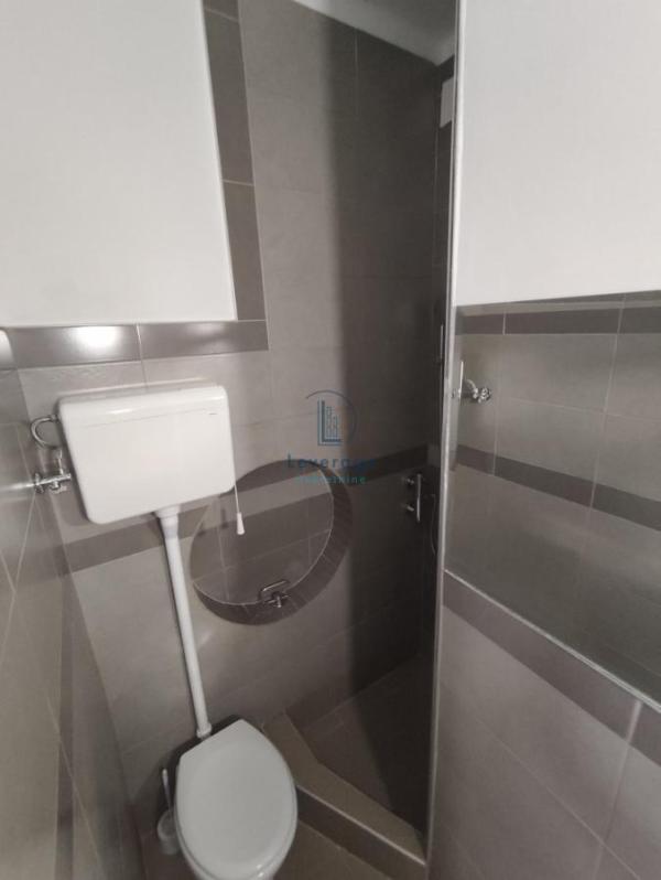 Slika 10 - Vojvode Milenka,  Lokal za izdavanje, 80m2, 800€