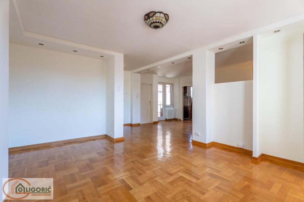 Slika 3 - Bulevar Arsenija Čarnojevića, Petosoban stan na prodaju, 122m2, 410.000€