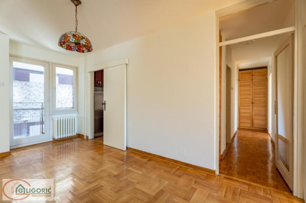 Slika 1 - Bulevar Arsenija Čarnojevića, Petosoban stan na prodaju, 122m2, 410.000€