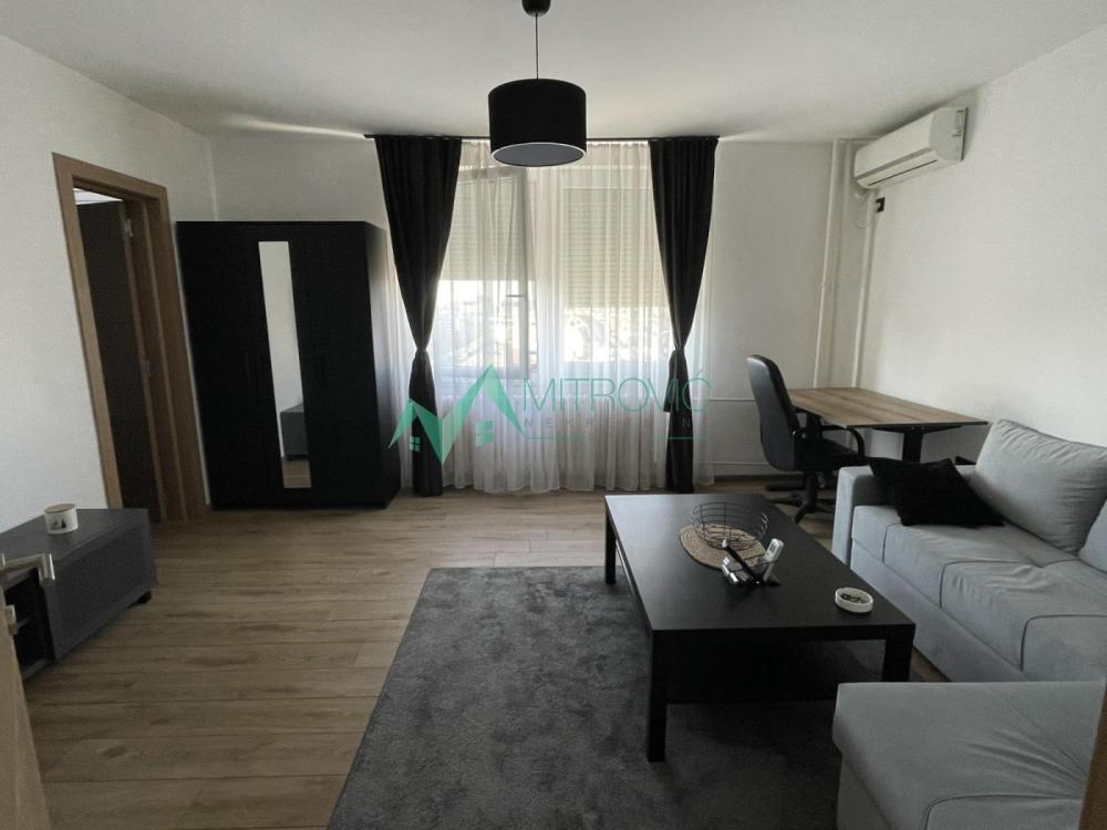 Glavna slika -Jednoiposoban stan za izdavanje, 33m2, 500€