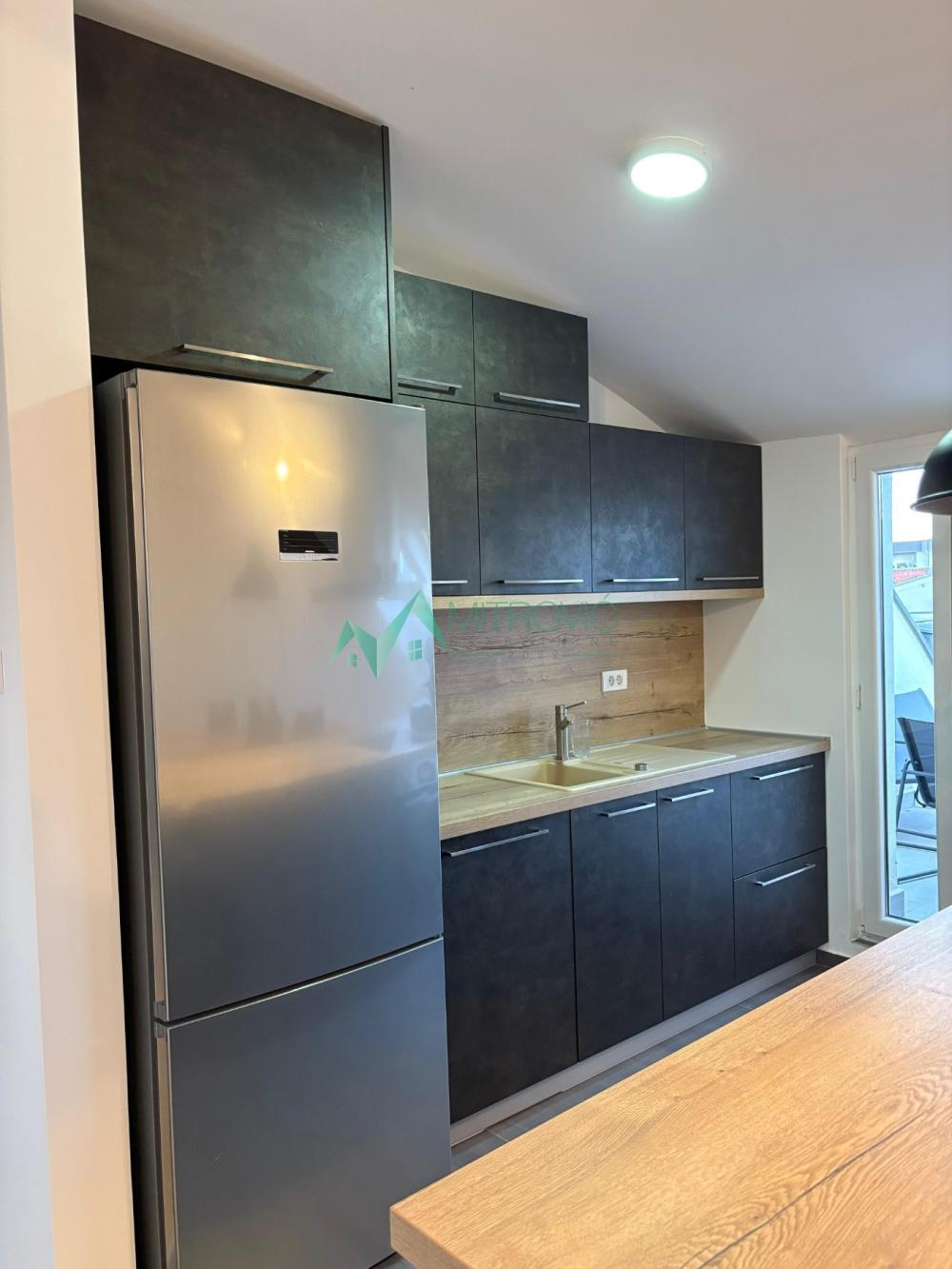 Slika 5 - Petosoban stan za izdavanje, 128m2, 1.300€