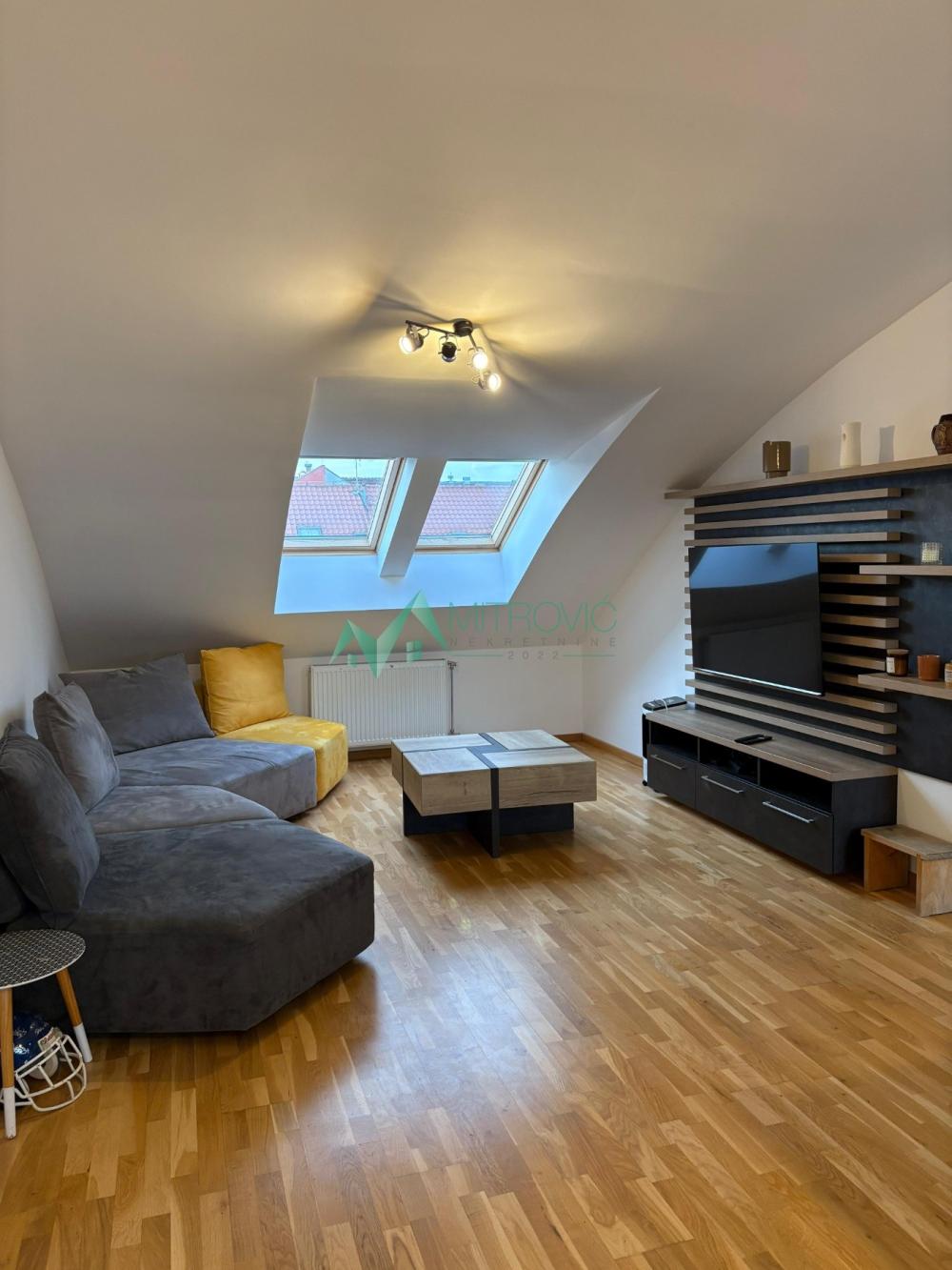 Slika 1 - Petosoban stan za izdavanje, 128m2, 1.300€